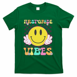 1st Grade Vibes Smile Face Back To School First Grade T-Shirt - Green