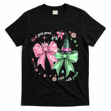 Pink Goes Good With Green Funny Halloween Witch T-Shirt - Black